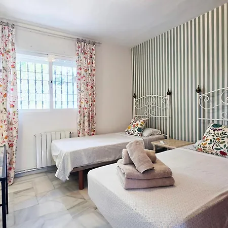 Aa Guest - Africa With Private Swimming Pool Casa vacanze Marbella